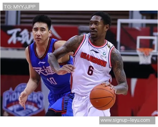 马尚布鲁克斯：从篮球场到生活舞台的多重角色与精彩人生